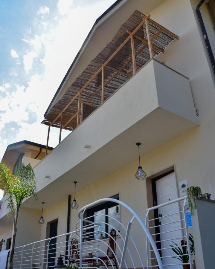 La Ceiba Speciosa Bed & Breakfast Capaccio Bagian luar foto